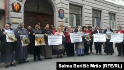 Protest ispred Ambasade Švedske u Sarajevu