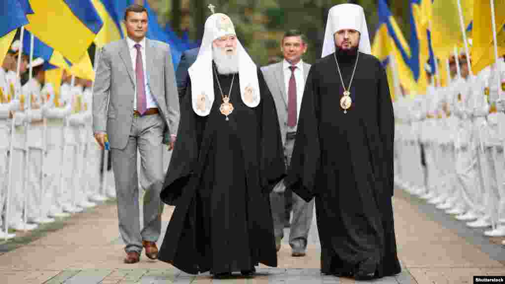 «Ми завжди пам’ятатимемо настанови Патріарха Філарета про важливість підтримання єдності Української Церкви навколо Київського Престолу», – написав митрополит ПЦУ Епіфаній 20 березня 2026 року.Патріарх Київський і всієї Руси-України Філарет (ліворуч) і митрополит Епіфаній під час відзначення Дня Незалежності України. Київ, 24 серпня 2013 року