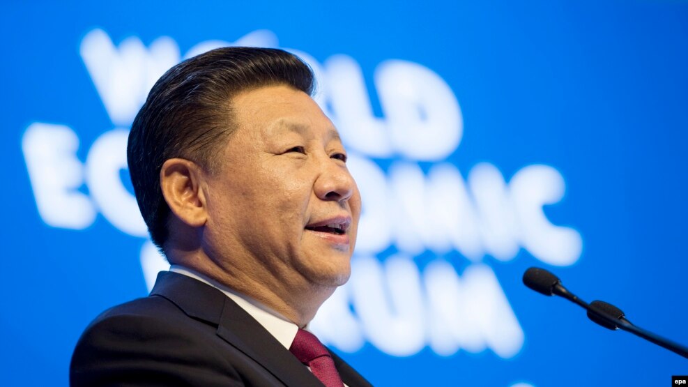 Давос, Швейцария. Председатель КНР Си Цзиньпин выступает на Всемирном экономическом форуме, 17 января 2017 года 