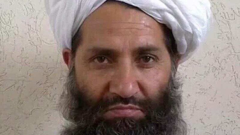 Udhëheqësi suprem i talibanëve shfaqet në publik