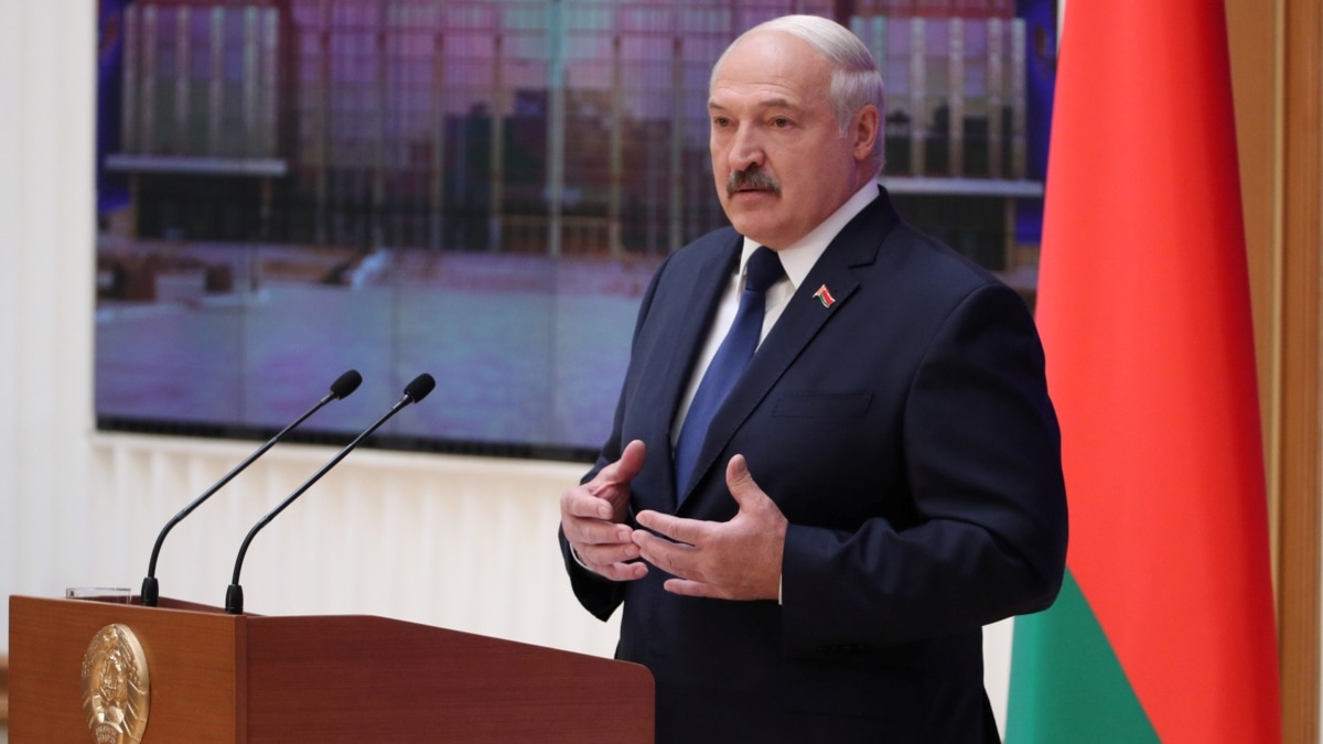 Lukashenka Accuses Moscow Of Pressuring Belarus Into Russian Merger
