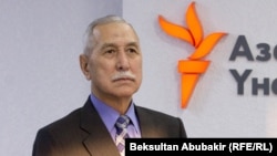 Орозбек Молдалиев.