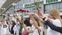 Belarusian Women Form 'Solidarity Chains' To Condemn Violence Against Protesters