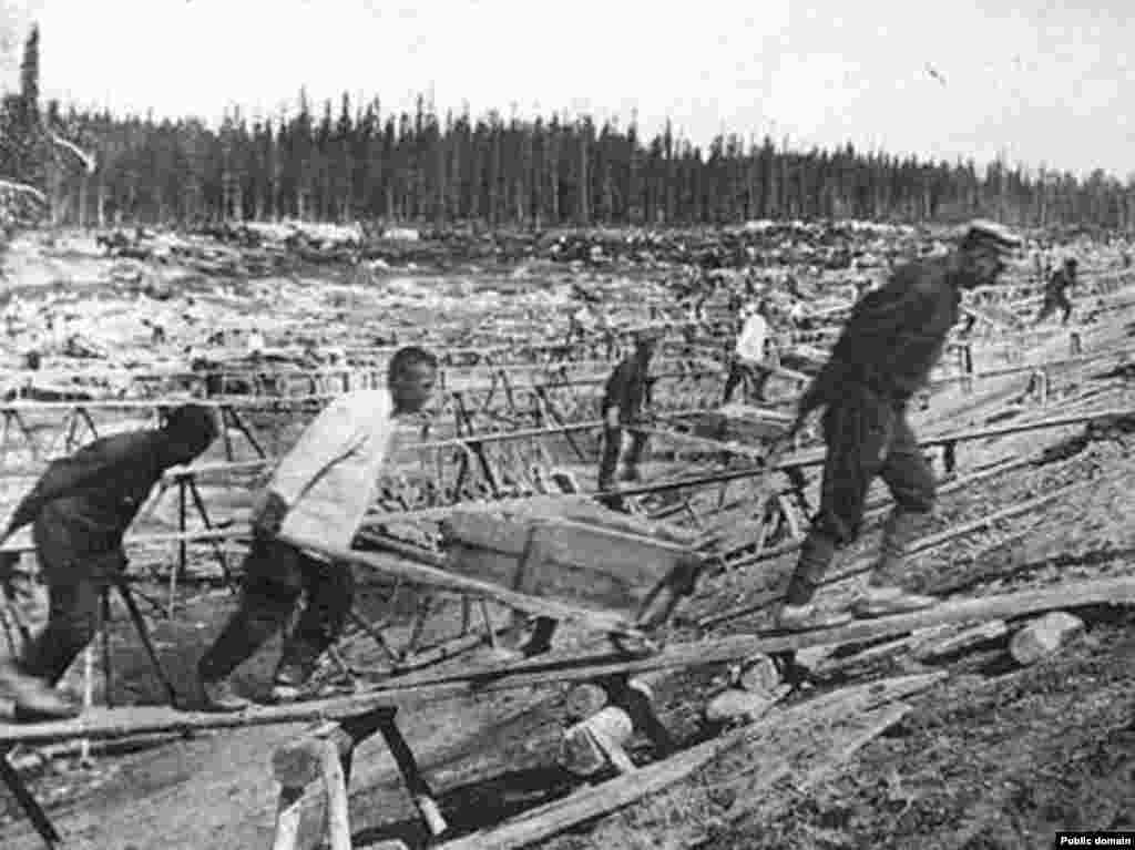 Ув’язнені працюють у ГУЛАГу, 1930 рік.