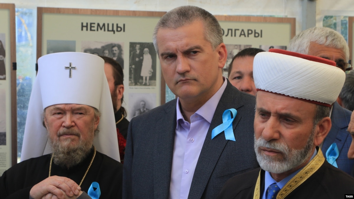 В аннексированном Крыму создали подконтрольный России совет крымско-татарского народа В аннексированном Крыму создали подконтрольный России совет крымско-татарского народа