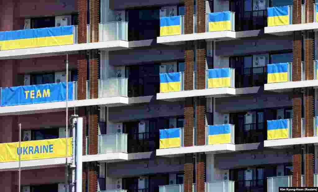 Будинок в олімпійському містечку, в якому поселилися спортсмени Олімпійської збірної України. Токіо, 18 липня 2021 року. НА ЦЮ Ж ТЕМУ