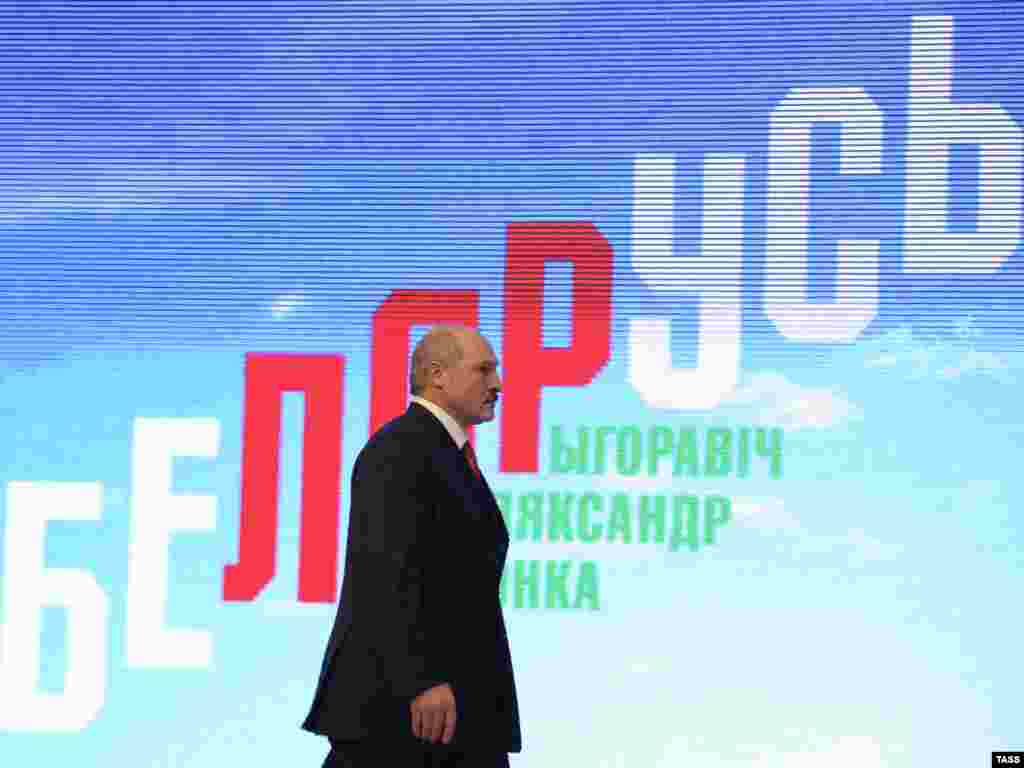 Bjelorusija - Ponovo izabrani predsjednik Alyaksandr Lukashenko na konferenciji za novinare poslije objavljivanja izbornih rezultata, 20.12.2010. Foto: ITAR-TASS/ Alexei Filippov