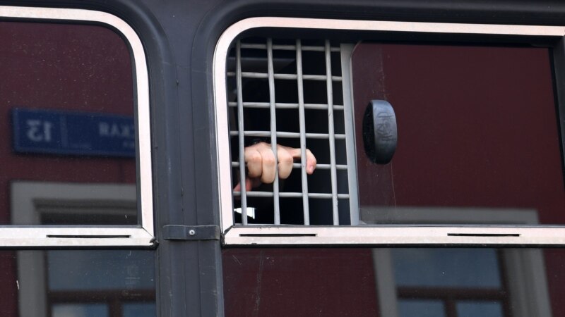 В Москве опрокинулся автобус с задержанными на антивоенной акции 