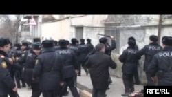 Azerbaijan -- devout Muslims clash with the police, Baku, 13Feb2010