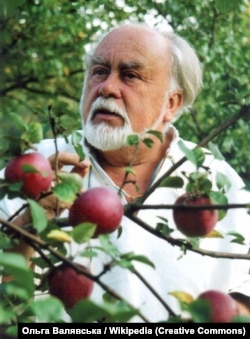 Роман Лубківський (1941–2015) – український письменник, державний і громадський діяч