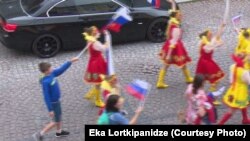 Инга Шамилашвили была уволена 26 мая в связи с появлением российских флагов на шествии в Батуми в честь Дня независимости Грузии