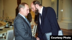 Владимир Путин и Сергей Пугачев, архивное фото