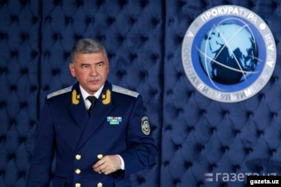 Yetuk jinsiy aloqa Www xojayin qulini kaltaklaydi