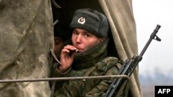 Российский солдат в Чечне, 2000 год