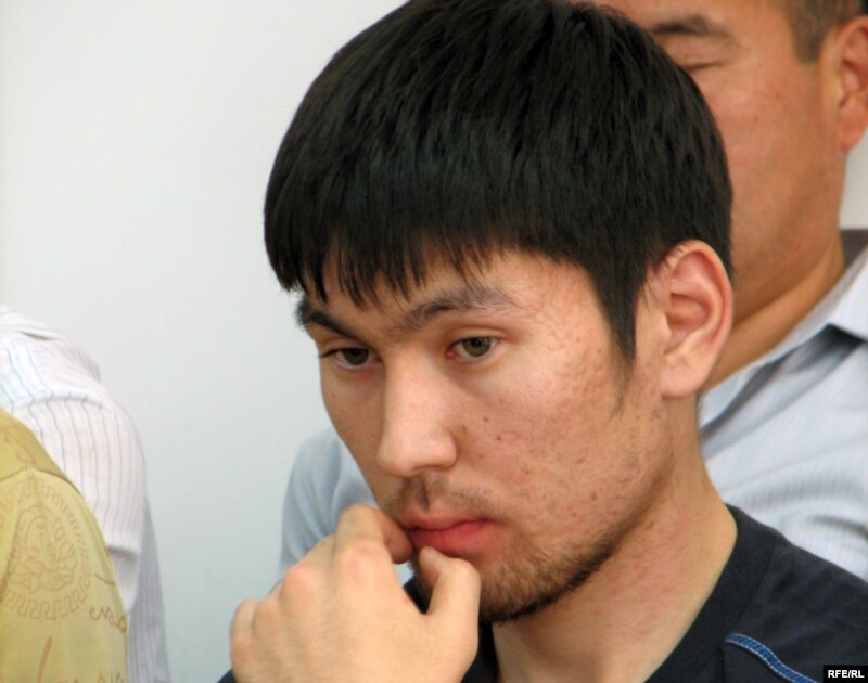 Алибек Чонгаев, свидетель по делу Куата Жоболаева и Жасулана Сулейменова, обвиняемых в создании террористической группы. Астана, 26 августа 2009 года. 
