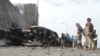 Место взрыва автомобиля в Адене, в результате которого погиб губернатор провинции Джафар Мохаммед Саад, 6 декабря 2015 года