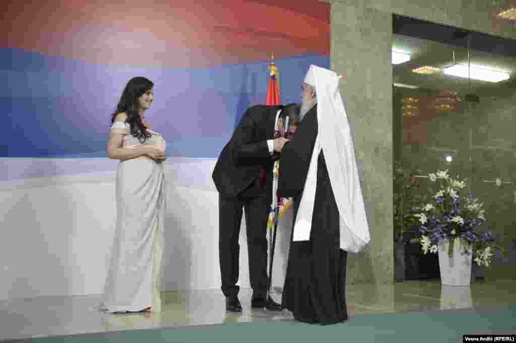 Predsednik Srbije Aleksandar Vučić sa suprugom Tamarom i patrijarhom Irinejom