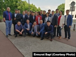 Участники конференции в Париже, организованной Бюро казахстанской оппозиции за рубежом, 21 мая 2019 года.