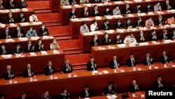 Лідер Китаю Сі Цзіньпін та китайські законодавці оплесками вітають схвалення 28 травня закону про нацбезпеку Гонконгу