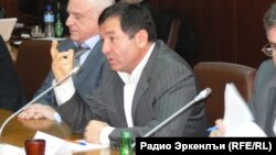 Gadzhimurad Omarov recently said he could not see anything good in what Ramazan Abdulatipov had done since being named republic head in January 2013; on the contrary, the republic is virtually bankrupt and corruption has increased.