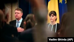 Президент Румунії Клаус Йоганніс та екс-очільниця ДНА Лаура Ковеші, лютий 2017 року