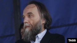 Anti-Qərb ideoloq, hərbçi əhval-ruhiyyəli Aleksandr Dugin