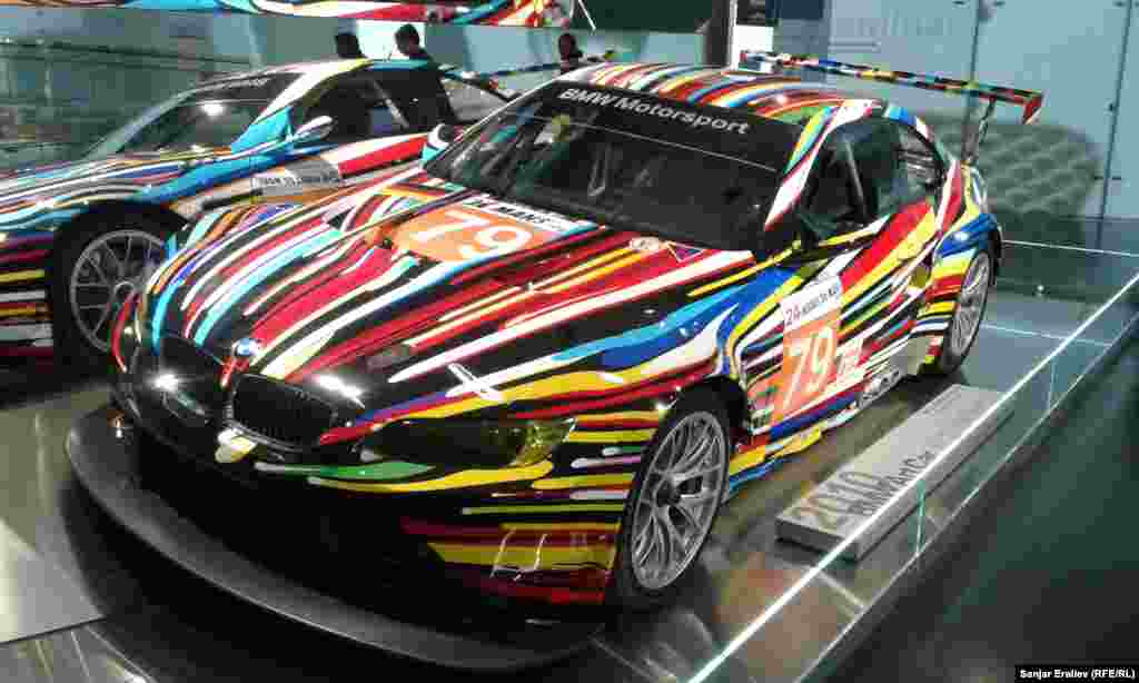 Көркөм өнөр ышкыбоздоруна аталган BMW art car - 2010-жыл