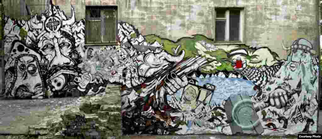 Nomerz collaboration in Nizhny Novgorod for "The Trees," titled "The World Tree," with Skar, Chair, Kruchecek, Stop, When, Grey, Shahid (2010)