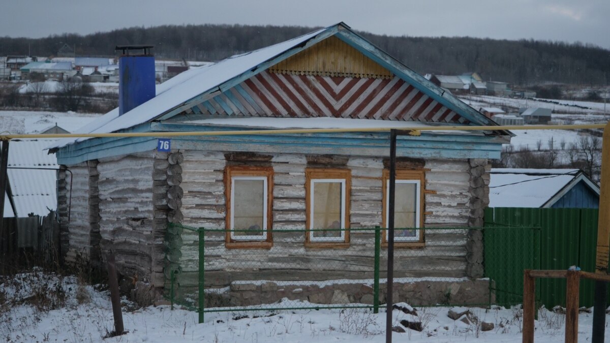 Деревня или город: где найти самых сильных парней?