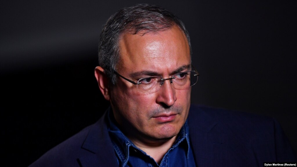 Khodorkovsky Ends Funding For News Site After Russian Journalists Killed In Africa