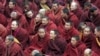 این راهپیمایی در چهل و نهمین سالروز شکست انقلاب مردم تبت به ذست ارتش سرخ چین آغاز شد.( EPA)