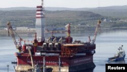 Архівне фото: російська платформа для арктичного видобування нафти