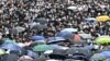هنگ‌کنگ؛ معترضان به لایحه استرداد به چین اداره‌های دولتی را محاصره کردند
