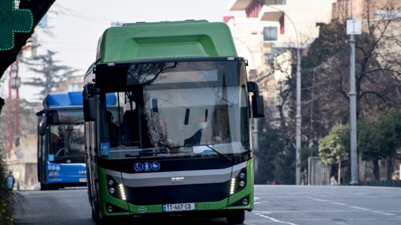 В Тбилиси продлят работу транспорта из-за футбольного матча Грузия-Испания