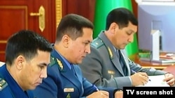 Interior Minister Isgender Mulikov (center) was reprimanded due to the presence of acts of corruption among police officials.