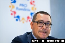 Președintele Pro România, Victor Ponta, îl acuza pe Emil Boc că nu organizează alegeri parțiale, dar după ce a devenit premier a repetat modelul predecesorului său.