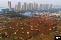 Начало строительства полевого госпиталя в Ухане, 24 января 2020
