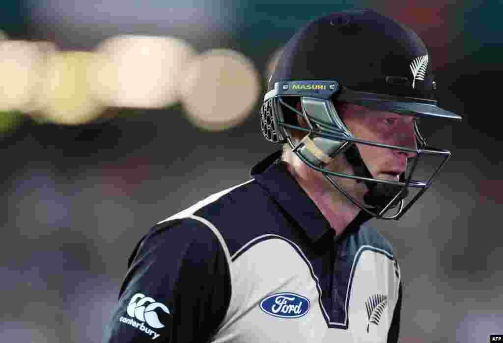 New Zealand -- New Zealand's Martin Guptill is dismissed during the second 20/20 cricket match between New Zealand and Pakistan played at Eden Park in Auckland on January 15, 2016.