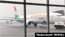 Tajikistan -- Somon Air company's airplane, 17Oct2019