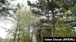 Statuia lui Lenin la Tătărăuca Veche