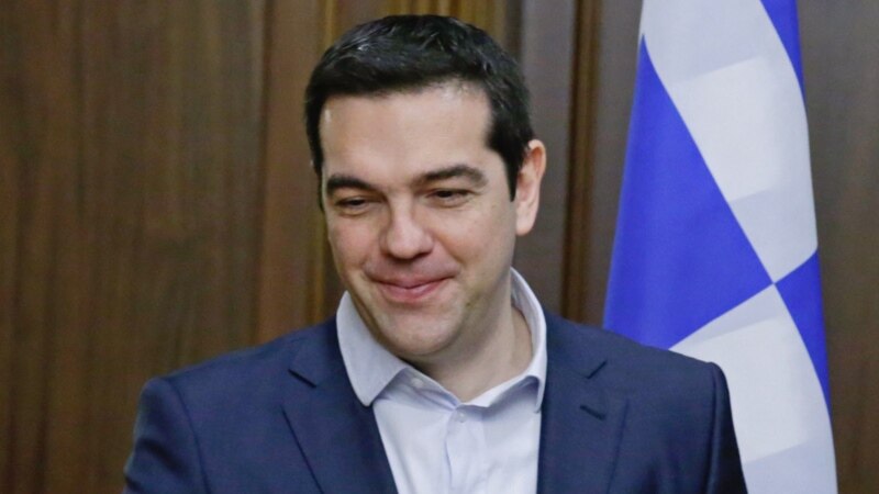 Ципрас викендов ќе го информира државниот врв за името 