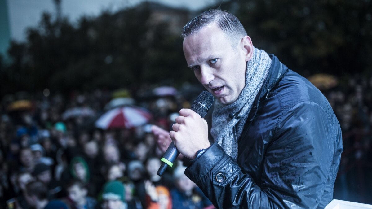 В Хабаровске расклеили поддельные плакаты Навального