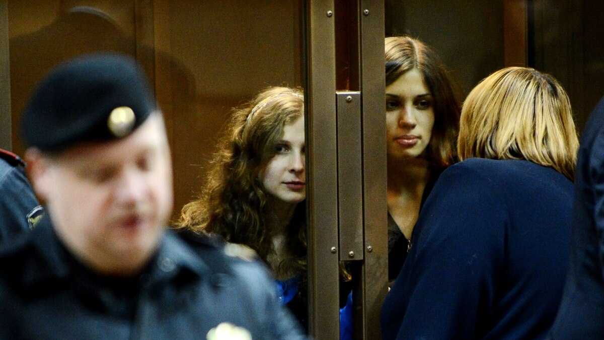 Pussy Riot Members Lose Appeal To Remain In Moscow Prison