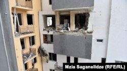 На шестом этаже, где находился эпицентр взрыва, практически не осталось целых стен