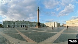 Piața Palatului de Iarnă de la St.Petersburg