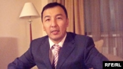 Бейжіңдегі Ұлттар баспасының үйлестірушісі Айқын Әбікенұлы. Астана, 1 желтоқсан, 2008 жыл.