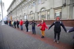 Ланцуг за незалежнасьць на праспэкце Незалежнасьці ў Менску, 7 сьнежня 2019