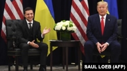 Ukrainian President Volodymyr Zelensky (left) meets with then-U.S. President Donald Trump in New York in 2019. 