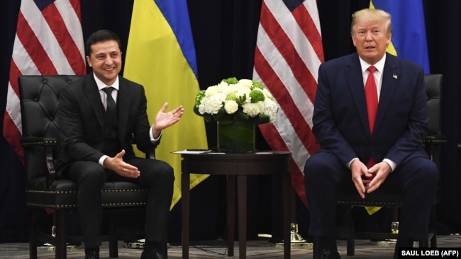 Президент України Володимир Зеленський (ліворуч) і президент США Дональд Трамп. Нью-Йорк, 25 вересня 2019 року