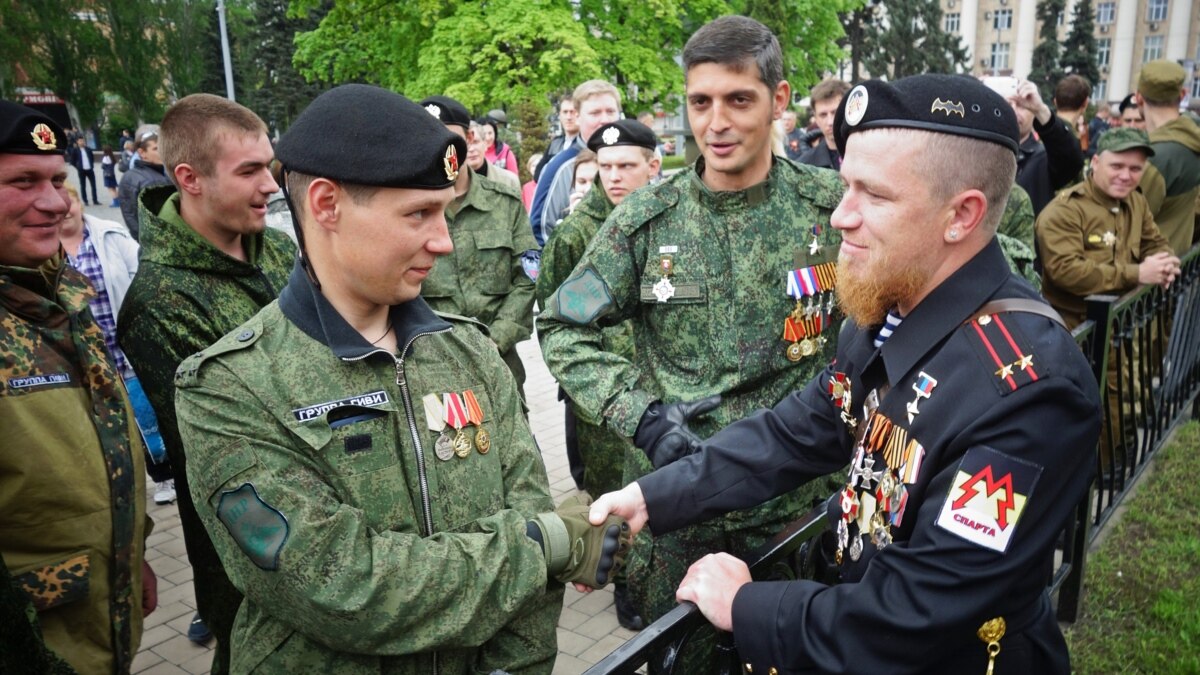 Письма из оккупированного Донбасса. Кто мог убить «Гиви»?